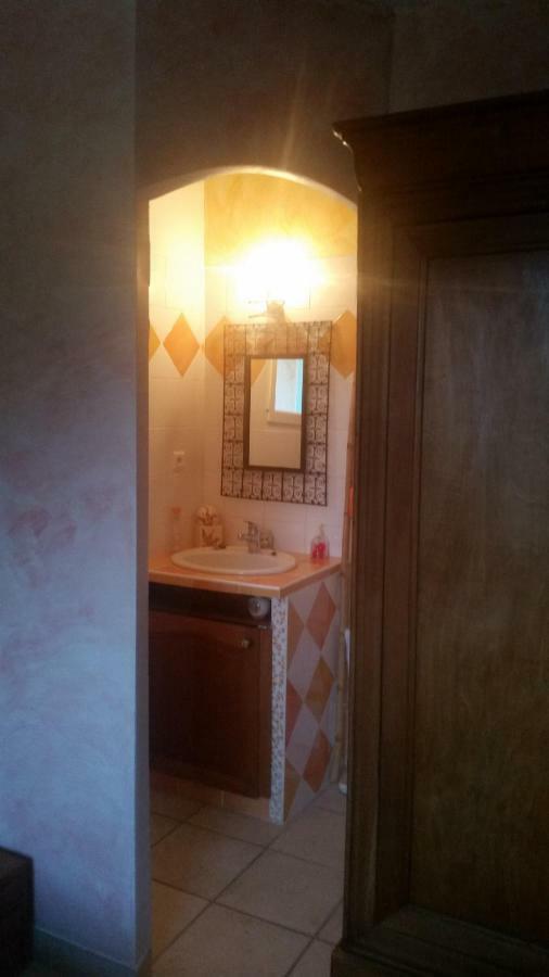 Bienvenue Apartment Le Revest-le-Eaux Exterior photo